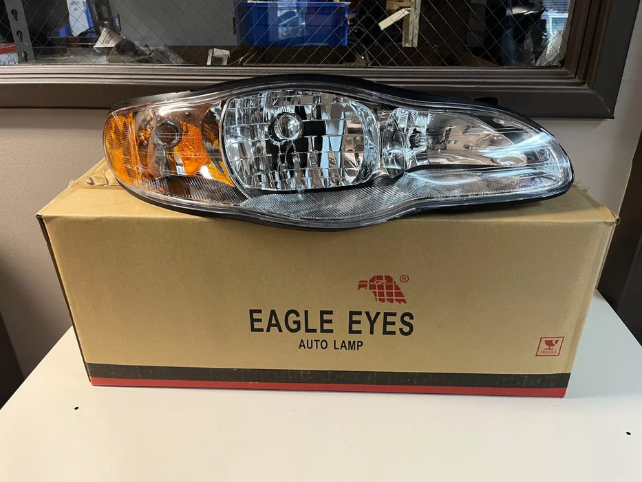 NEW Eagle Eyes 2000-20005 Chevy Monte Carlo Passenger Head Light - GM220-B001R