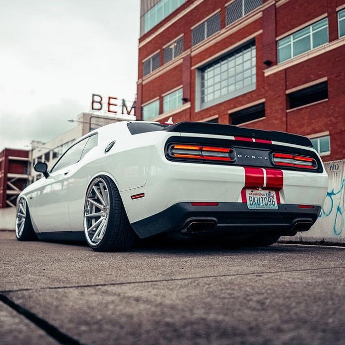 Rear view of sidemarker installed on challenger