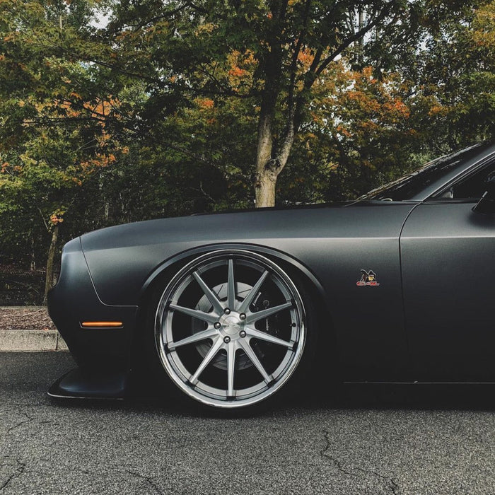 Side view of a Dodge Challenger with Concept Sidemarkers installed.