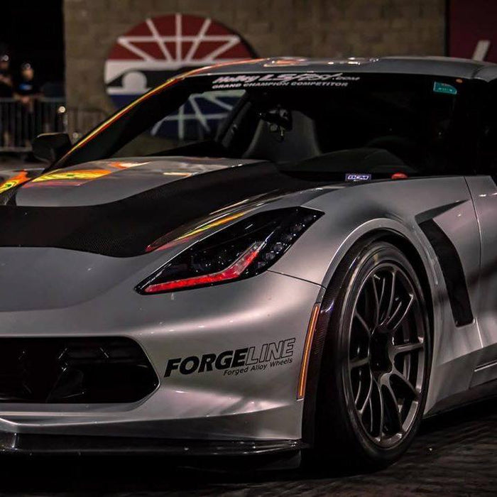 Front end of a C7 Corvette with Concept Sidemarkers installed.