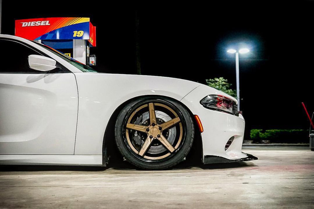 Side view of a Dodge Charger with Concept Sidemarkers installed.