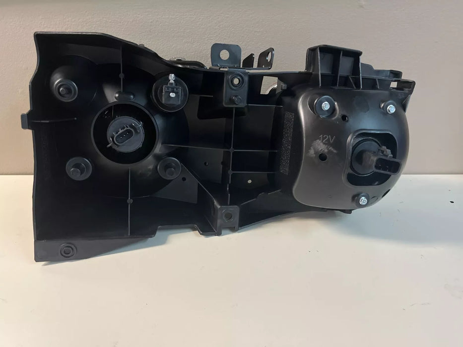 NEW Eagle Eyes 2006-2010 Hummer H3 Passenger Headlight Assembly - GM382-B001R