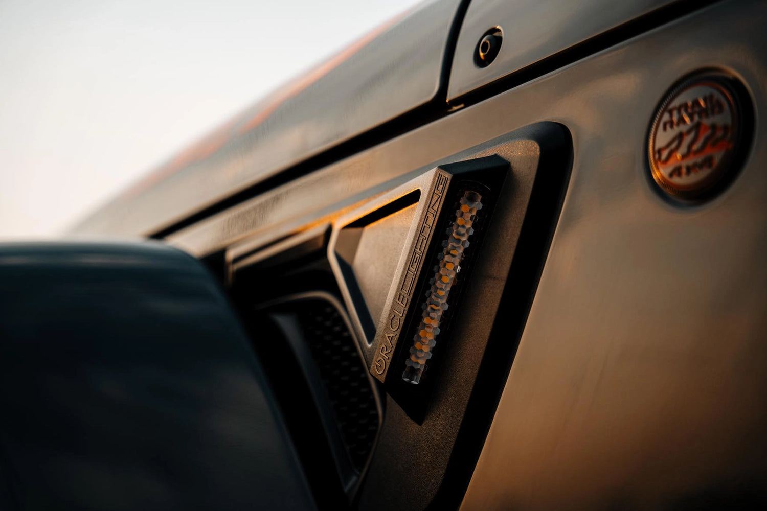 Sidetrack™ LED Lighting System